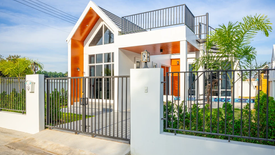 Green Home Pool Villa at Hua Hin