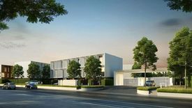 Plume Watcharaphol - Ekkamai