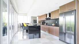 Life Beach Residence
