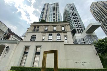 3 Bedroom Condo for sale in The Diplomat 39, Khlong Tan Nuea, Bangkok near BTS Phrom Phong