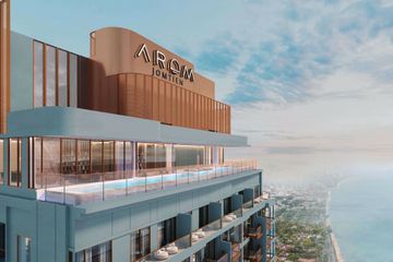 2 Bedroom Condo for sale in Arom Jomtien, 