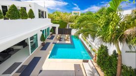 Palm Oasis Pool Villas